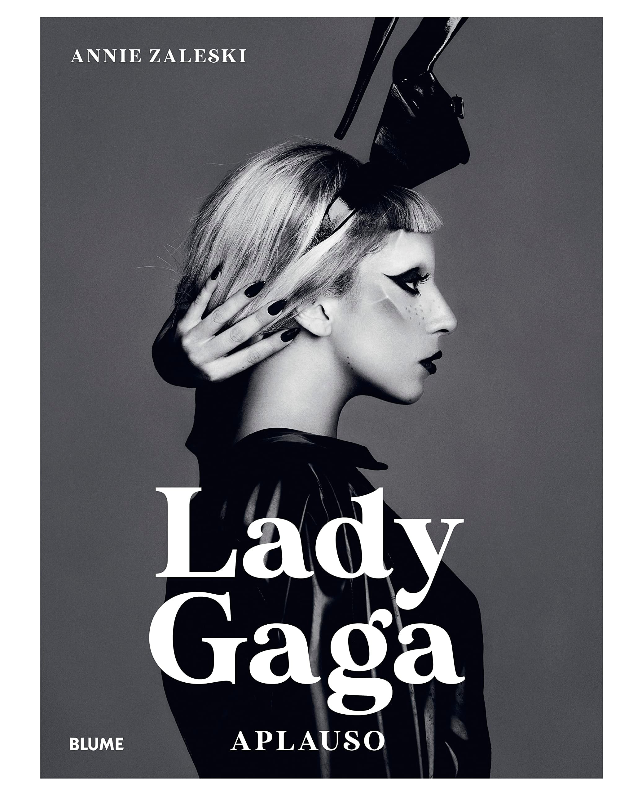 Lady Gaga: Aplauso – Plastic Books